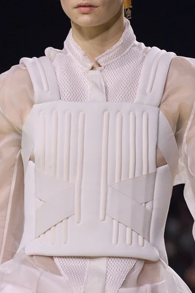 Look 59